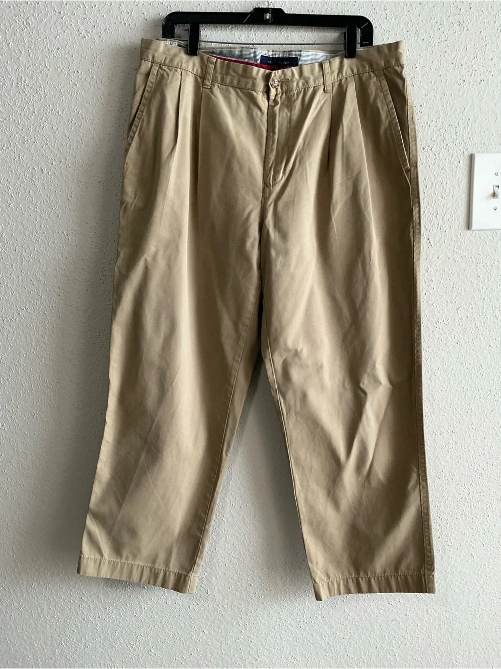 Tommy Hilfiger Men’s Pleated Chino Pants in Khaki